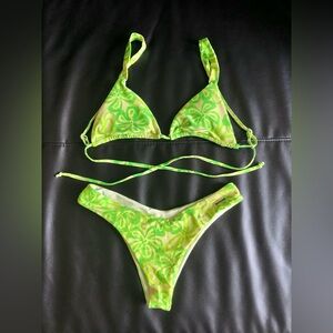 Blackbough swim green floral bikini set